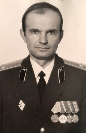 УСТИНОВ Александр Данилович